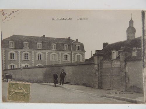 Buzançais : L'hospice Avec Belle Animation Autres Cp De La Ville Bientôt