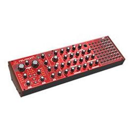 Behringer Neutron Synthétiseur Analogique Semi-Modulaire