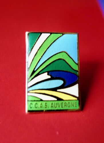 Pins Tourisme, Région, Association : C.C.A.S Auvergne. Centre Communal D'action Sociale