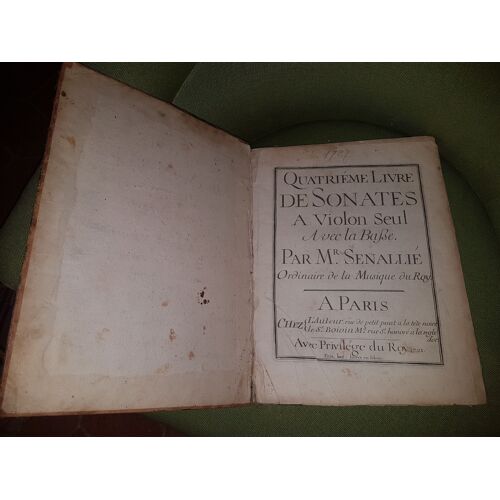 Quatrième Livre De Sonates À Violon Seul Avec La Basse