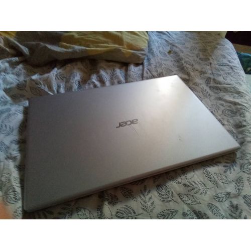 Acer Aspire 3 - 15.6" Intel Celeron - Ram 4 Go - DD 256 Go