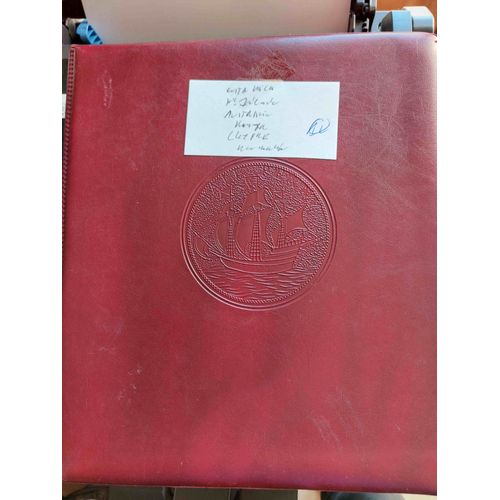 Album De Pieces De Monnaies : Costa Rica, Nouvelle Zelande, Australie, Kenya, Chypre, Namibie..../ 233 Pièces / Lot 12