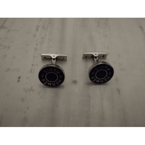 Boutons De Manchette Hermes Couleur Noire. Très Bon État