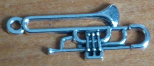 Bijou Fantaisie Argenté : Trompette (14 X 32 Mm)
