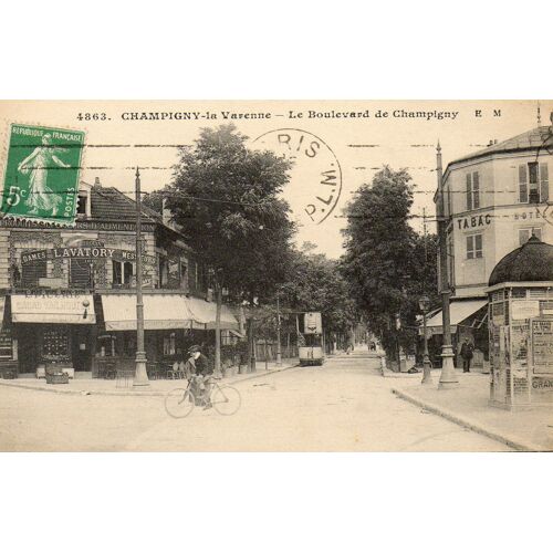 Champigny La Varenne - Le Boulevard De Champigny (32)