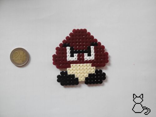 Mario Goomba Pixel Art