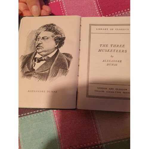 Livre The Three Musketeers
