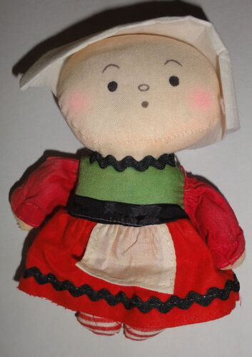 Poupée Bécassine