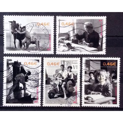 Série Vie Quotidienne - 3519 Pêcheur De Sable + 3520 Enfant À La Fontaine + 3521 Superbe Eté + 3522 Bancs De L'ecole + 3523 Repasseuse Obl - Cote 3,00 - France Année 2002 - Brn83 - N31833