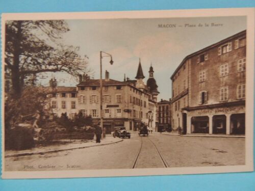 Macon : Place De La Barre ( Belle Animation )