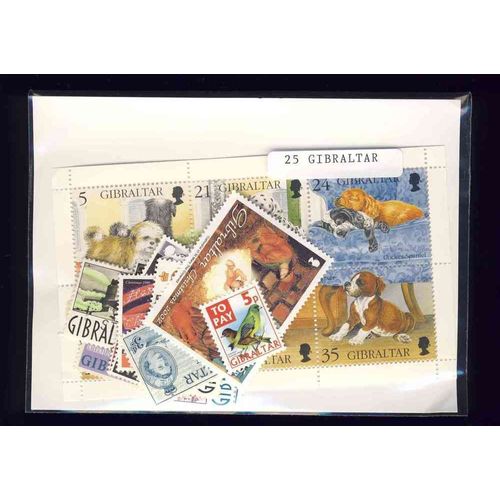 Gibraltar 25 Timbres Differents Obliteres