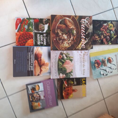 9 Livres De Cuisine.