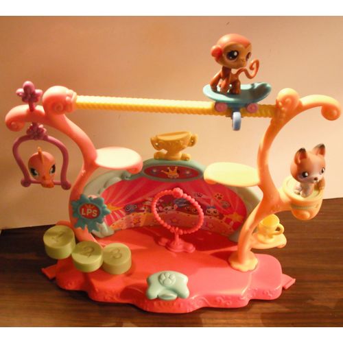 Le Cirque Des Petshop