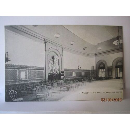 Cpa 03 Vichy Le Parc - Salle De Repos - Non Écrite