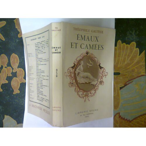 Emaux Et Camees