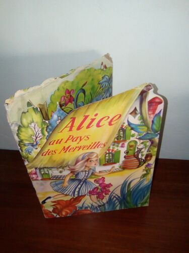 Collection Fantaisie Série 105 32 Alice Au Pays Des Merveilles