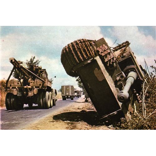 Ww2 - Char Lourd Allemand En Équilibre Précaire