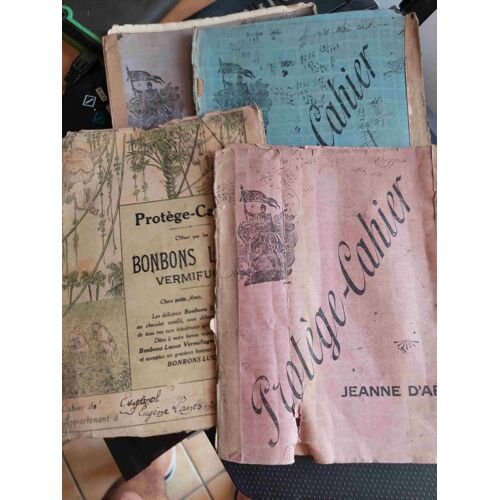 Vieux Papiers Documents Anciens : Proteges Cahiers : Bonbons Lucas, Jeanne D'arc / Famille Lanes Toulouse