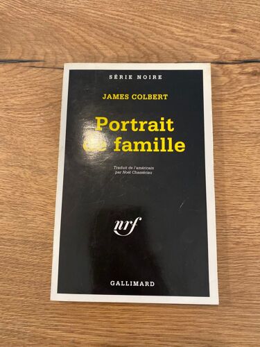 Portrait De Famille - James Colbert