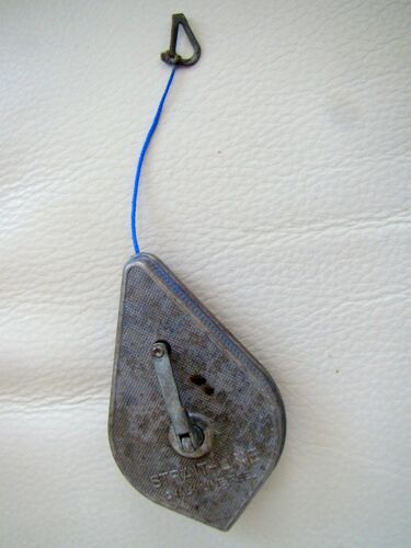 Cordeau de ligne - Strait line - Ancien - en acier - made in USA