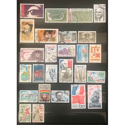 Lot De 26 Timbres Oblitérés France 1975