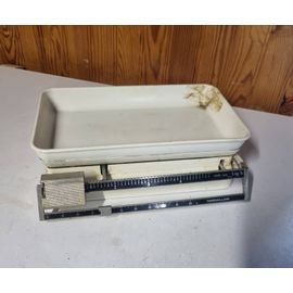 Décoration - Ancienne Balance De Ménage Teraillon Vintage