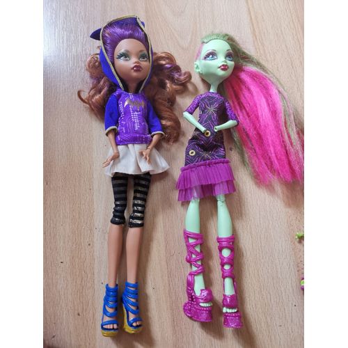2 Poupées Monster High
