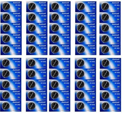 Lot de 50 piles CR2032 lithium 3 volt de marque Eunicell