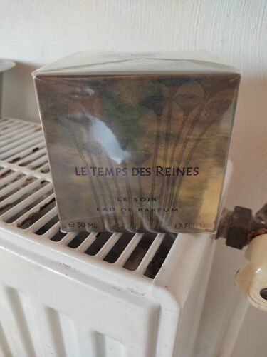 Le Monde En Parfum Le Temps Des Reines Le Soir Eau De Parfum 50 Ml 