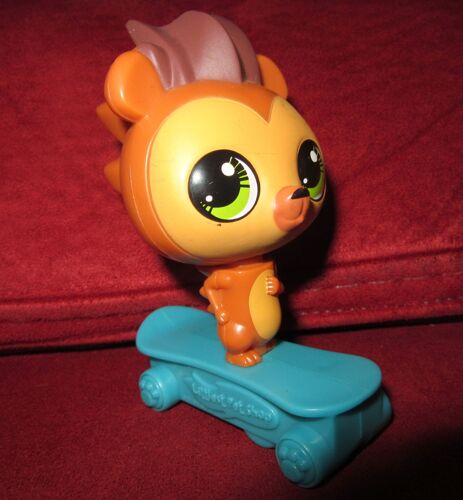 Herisson Littlest Pet Shop Sur Son Skate 9cm