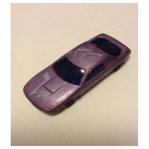 Petite Voiture Coupe Mauve 