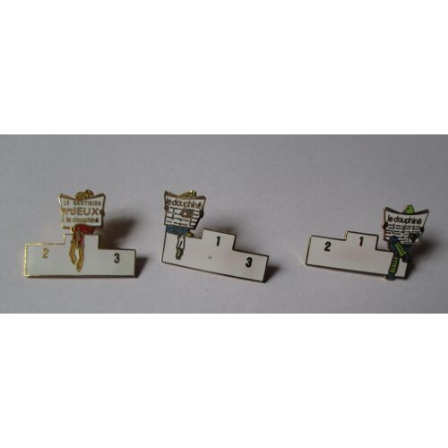 Lot De 3 Pin's Média / Le Dauphiné - Podium (Egf Signé Imi Paris)