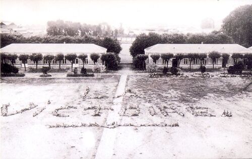 La Victoire (Inscription Au Sol Formée Par Les Soldats Allongés Par Terre) (Guerre 14-18)