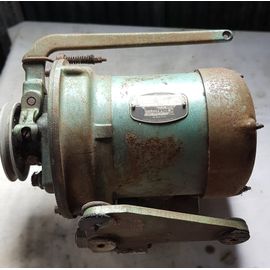 Moteur de surjeteuse