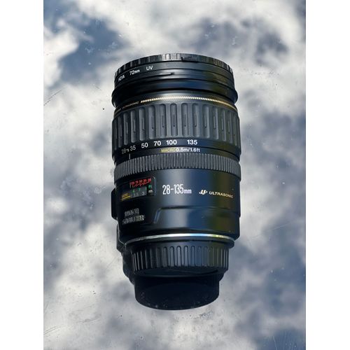 Canon EF 28-135mm f/3.5-5.6 IS USM