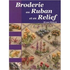 Broderie Au Ruban Et En Relief