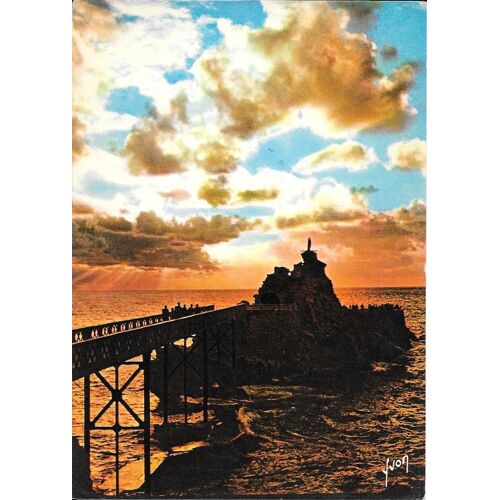 Carte Postale Biarritz - La Côte Basque - Coucher De Soleil Sur Le Rocher De La Vierge