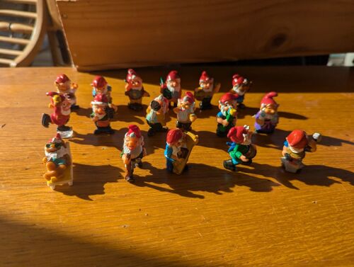 Kinder Surprise Lot De Nains