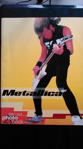 Metallica 20 Tear-Out Photo Book