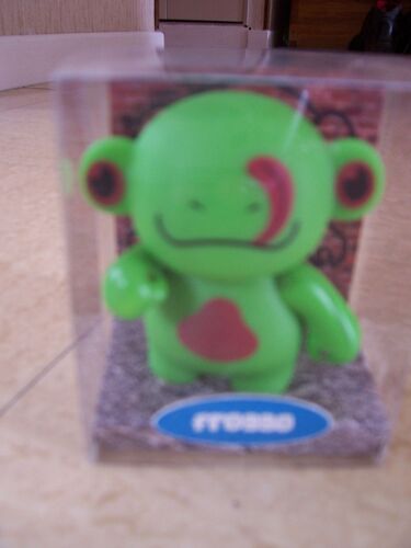 Figurine Grenouille Verte.