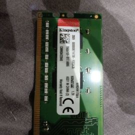 kvr24n17s6/4 Kingston ValueRAM Mémoire RAM DDR4 4 Go 2666 MHz PC4 CL19 DIMM