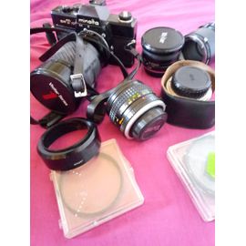 appareil photo ancien MINOLTA SRT 101 et ses objectifs