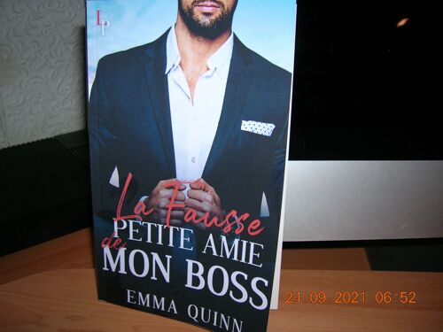 La Fausse Petite Amie De Mon Boss