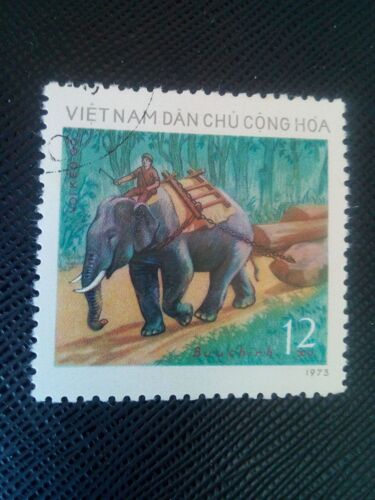 Timbre Vietnam / Nord Y T 808 Éléphant D'asie (Elephas Maximus) Au Travail 1974 ( 010607 )