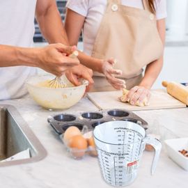 Zenker 008811 Verre Doseur Avec Anse, Verre Mesureur, Verre Gradué, Verre Doseur Gradué, Plastique, Transparent, 17 X 15,5 X 11,7 Cm