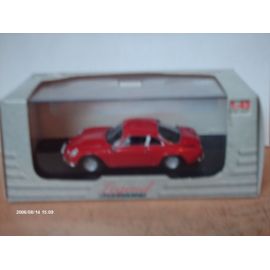 Alpine  Renault   A 110   Universal  Hobbies  1/43-Universal Hobbies