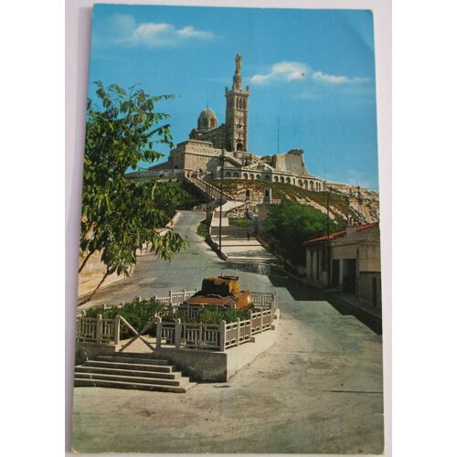 Carte Postale: Marseille (Bouches Du Rhône) Basilique Notre Dame De La Garde