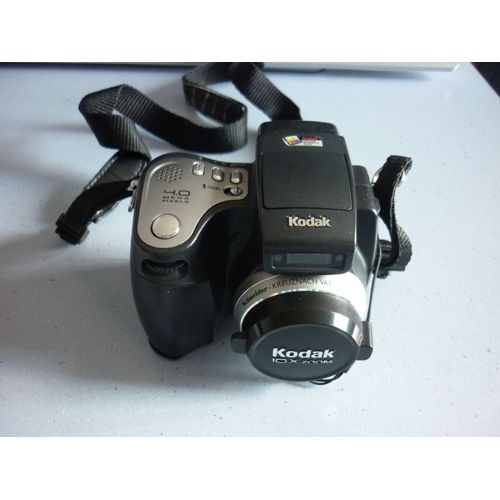 Appareil photo Compact Kodak EASYSHARE DX6490  compact - 4.0 MP - 10x zoom optique - Schneider - flash 16 Mo