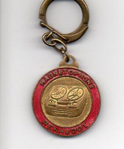 Porte Clés Magnétophone Renaudot 46 Bd De La Bastille Paris Xii