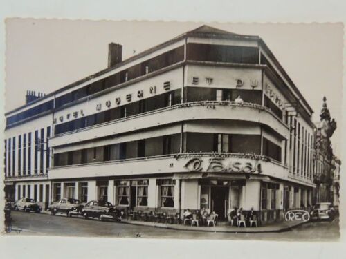 Châteauroux : Hotel Du Faisan ( Personnages, Voitures )